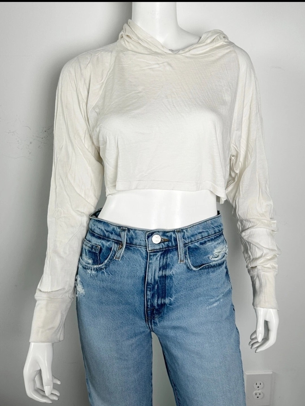 Eterne Gray Cropped Hooded Long-Sleeve Top